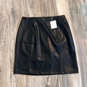 Mangopop Faux Leather Mini Skirt NWT High Rise Side Slit Bodycon Black M #220